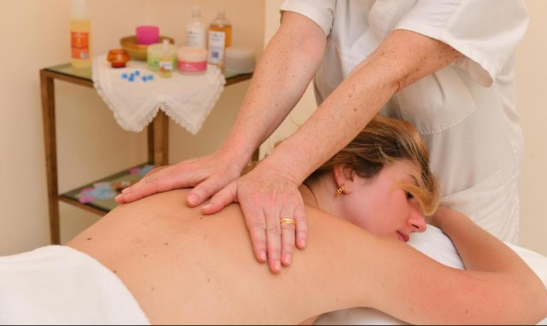 Vacanza di cure e relax ad Ischia a fine Agosto in Hotel con percorso benessere e terme